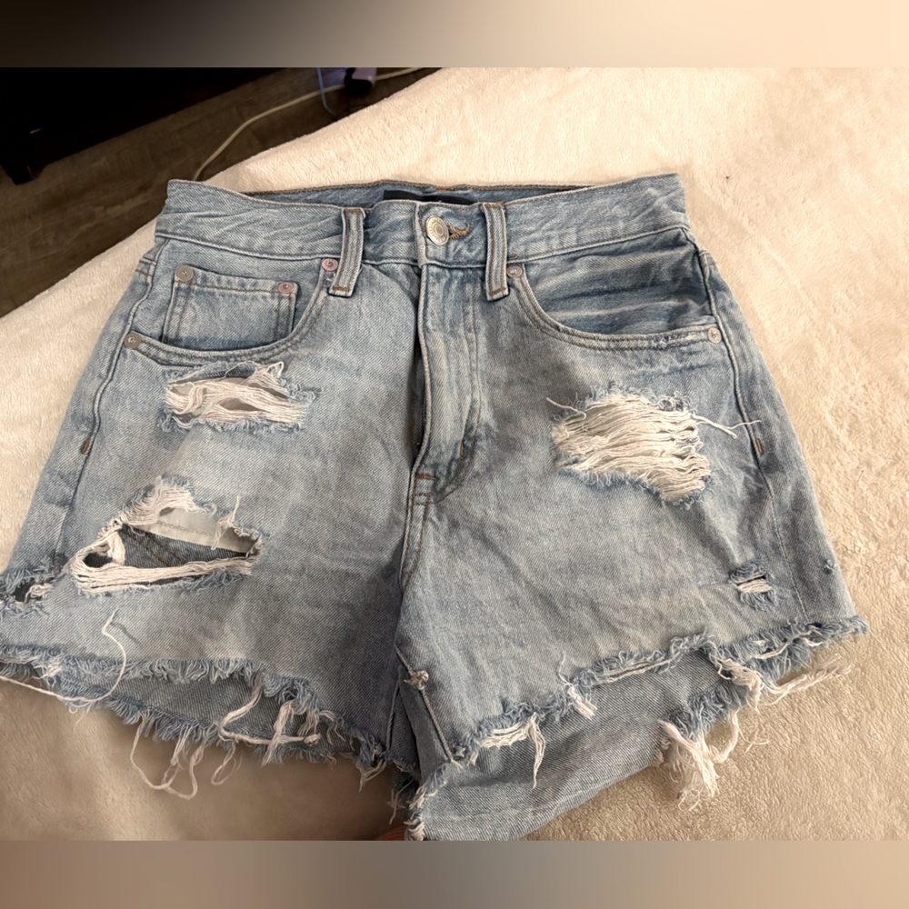 Aeropostale Mom Shorts Distressed Sz 4